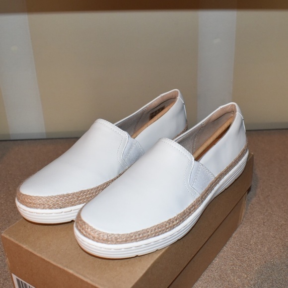 Clarks Marie Sail Slip-On - Picture 3 of 6